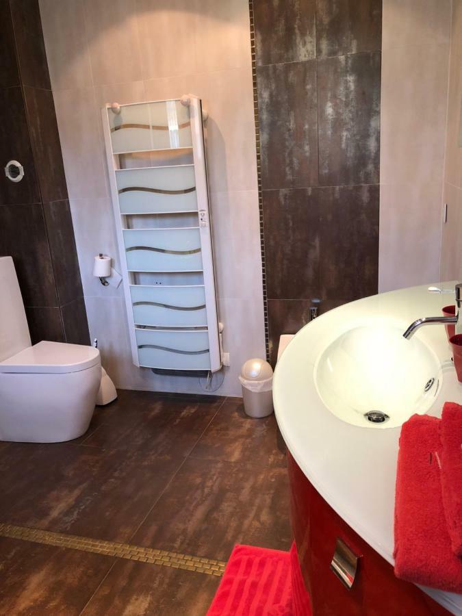 Hôtel Les Lauriers Roses à Bourg-lès-Valence Extérieur photo